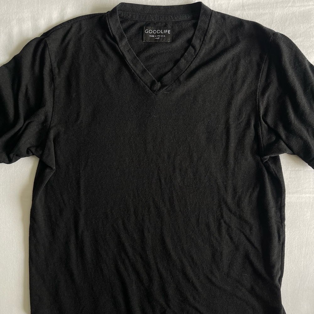 GOODLIFE V-Neck Tee in Black